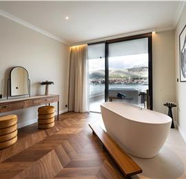 Selection of 5 bedroom seafront villas with heated pool on Ciovo near Trogir, sleeps 10